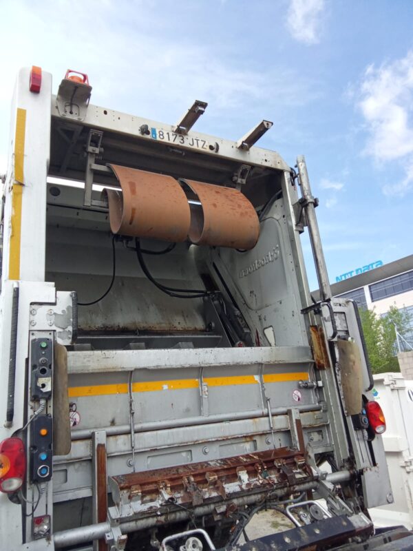 iveco_iveco_stralis_ad_260s33_at_260s33_2007_330cv_7790cc_1010531