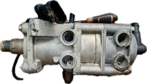 valvula_de_aire_adicional_500382824_99435645_iveco_iveco_eurotech_mh_190_e_27_190_e_27_p_1998_272cv_7790cc_1002287