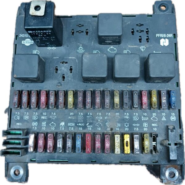 caja_de_fusibles_24063d6401_243109x406_nissan_nissan_atleon_140_80_2003_136cv_3990cc_1016701