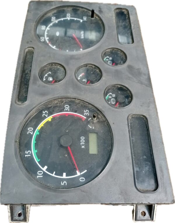 cuadro_instrumentos_248109x605_nissan_nissan_atleon_140_80_2003_136cv_3990cc_1016701