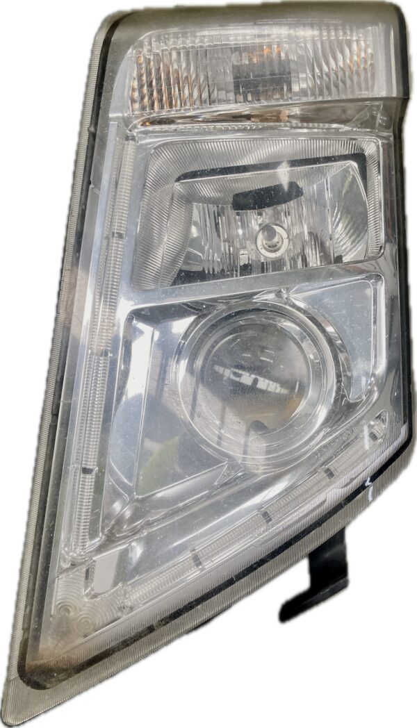 faro_izquierdo_82304599_volvo_volvo_fm_fm_410_2005_410cv_10800cc_1010739