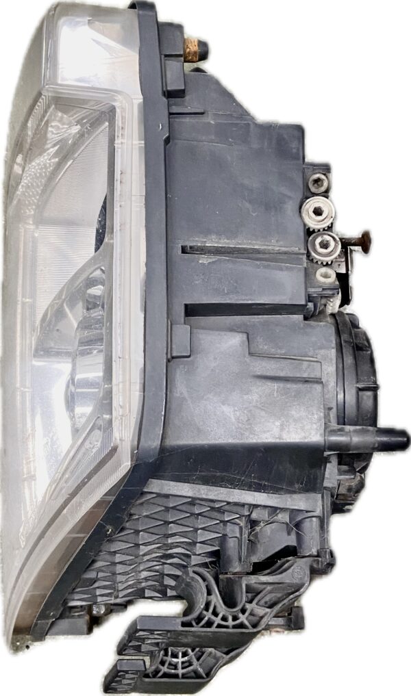 faro_izquierdo_82304599_volvo_volvo_fm_fm_410_2005_410cv_10800cc_1010739