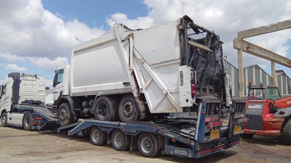 scania_scania_pgrt_series_p_300_2004_300cv_9000cc_1009864