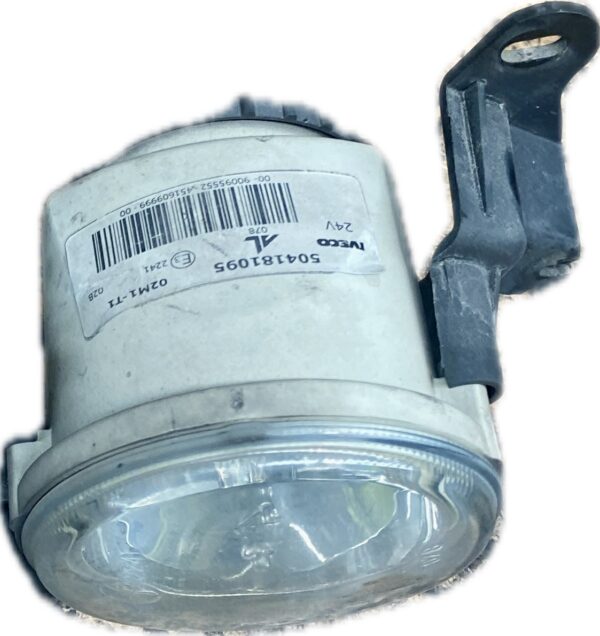 faro_antiniebla_derecho_504181095_iveco_iveco_eurocargo_180_e_28_k_tector_2000_275cv_5880cc_1007103