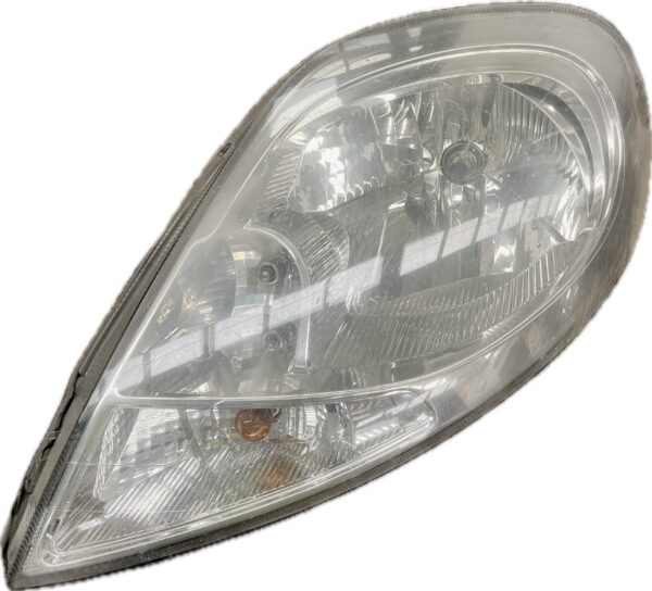 faro_izquierdo_8200701354_89313970_93859829_renault_renault_renault