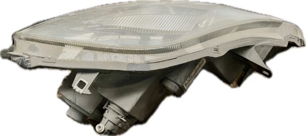faro_izquierdo_8200701354_89313970_93859829_renault_renault_renault