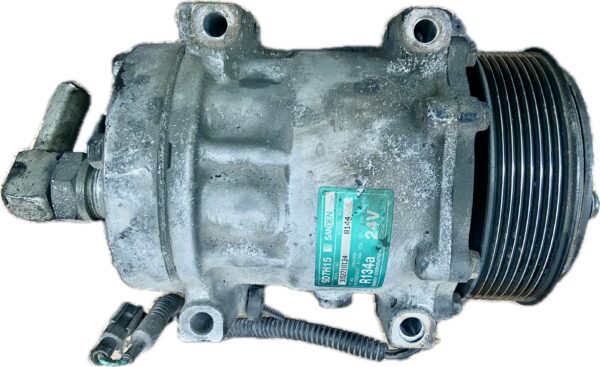 compresor_de_aire_acondicionado_4894306_iveco_iveco_eurocargo_180_e_28_k_tector_2000_275cv_5880cc_1007103