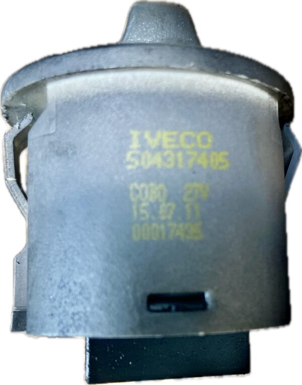 mando_de_luces_504317405_iveco_iveco_eurocargo_180_e_28_k_tector_2000_275cv_5880cc_1007103