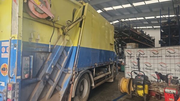 renault_trucks_renault_trucks_premium_2_distribution_310_18_2006_310cv_7200cc_1011718