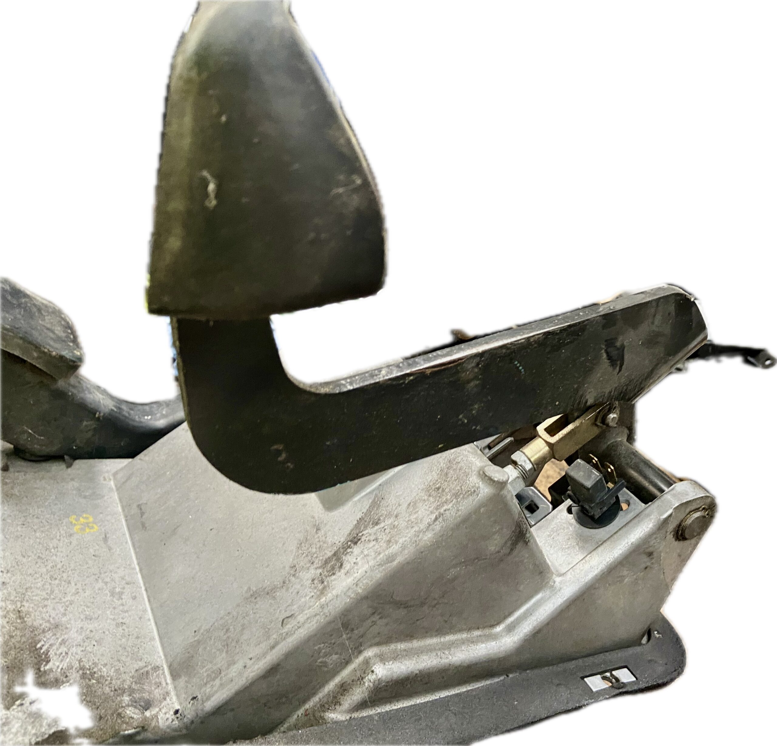 pedal_de_freno_a9402900118_mercedes_benz_mercedes_benz_atego_2_1518_a_2004_177cv_4249cc_1008448