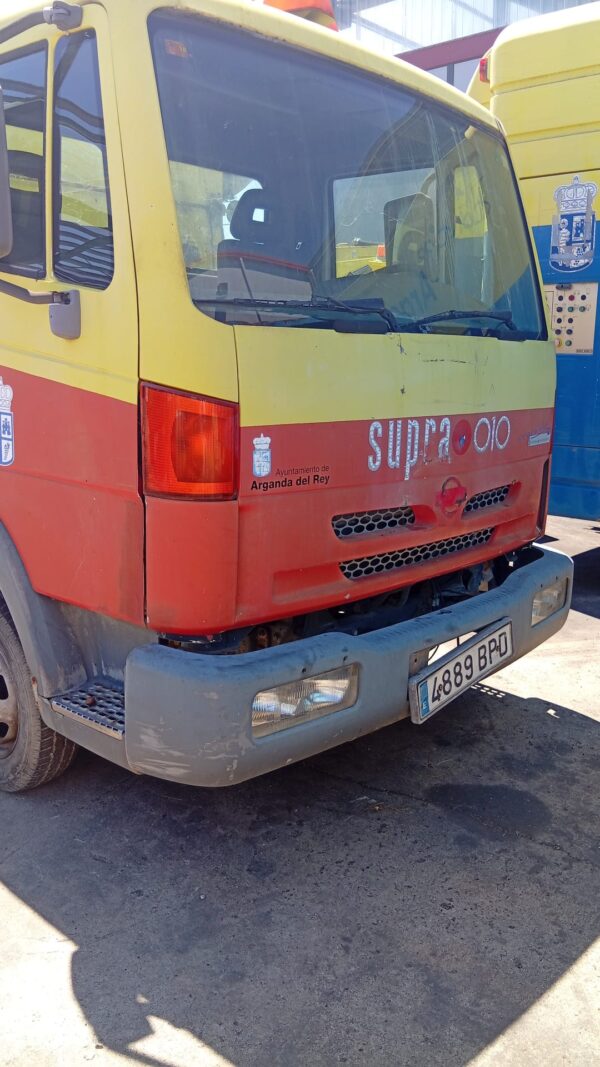 nissan_nissan_atleon_110_35_120_35_2000_106cv_2953cc_1007669