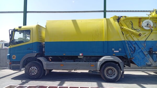 mercedes_benz_mercedes_benz_atego_2_1528_1528_l_1529_1529_l_2004_279cv_6374cc_1008438