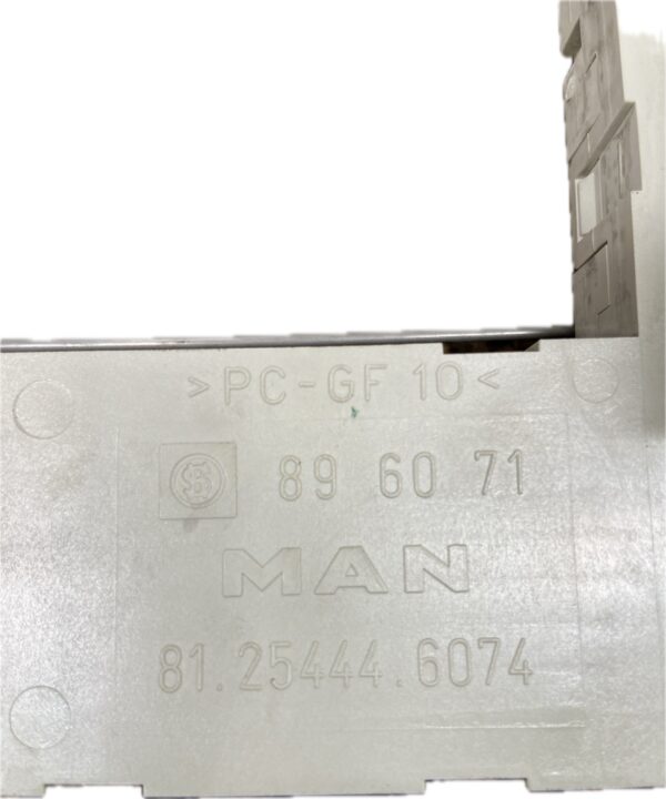 caja_de_fusibles_81254446074_man_tgx