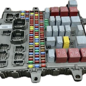 caja_de_fusibles_7421899301_5010590677_renault_trucks_renault_trucks_premium_2_lander_440_26_2005_440cv_10800cc_1011281
