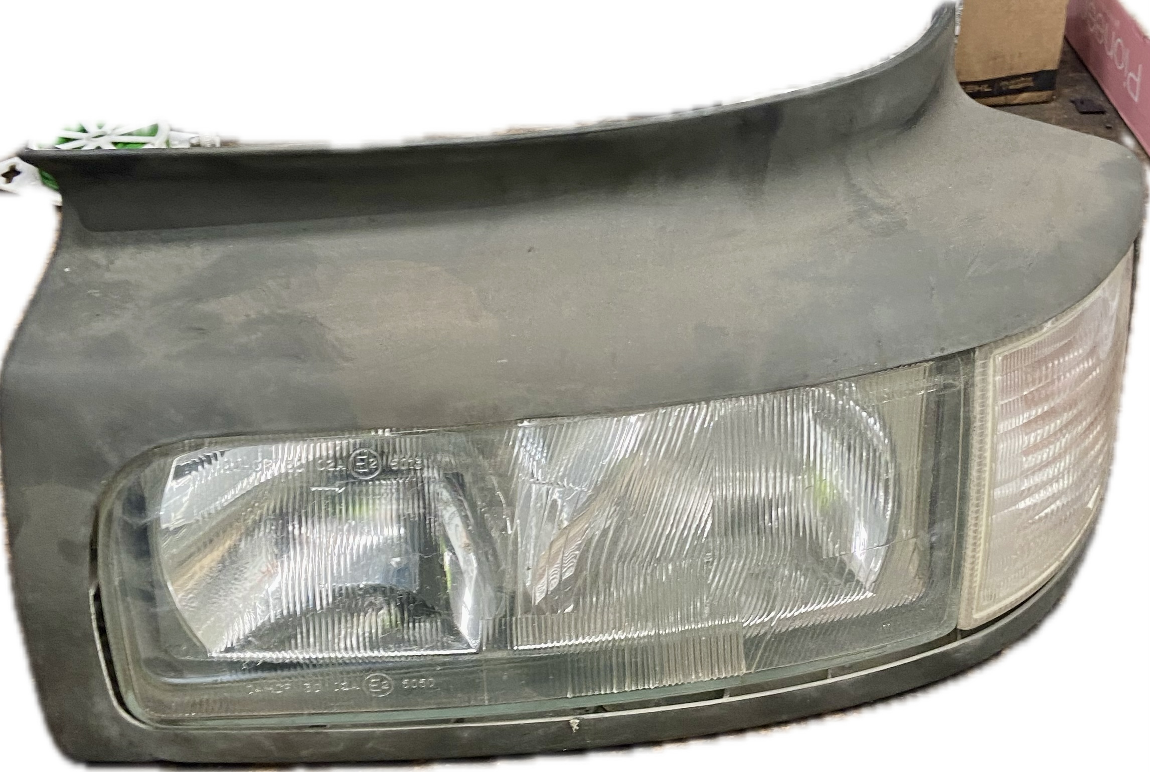 FARO IZQUIERDO RENAULT RENAULT RENAULT - 5001840476