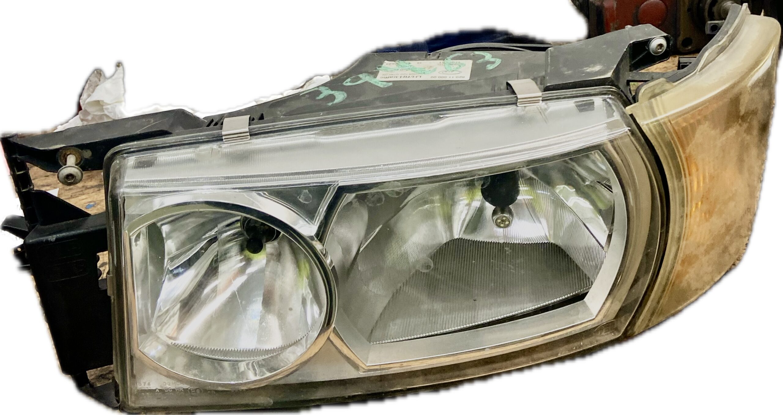 FARO IZQUIERDO SCANIA SCANIA SCANIA - 2442629