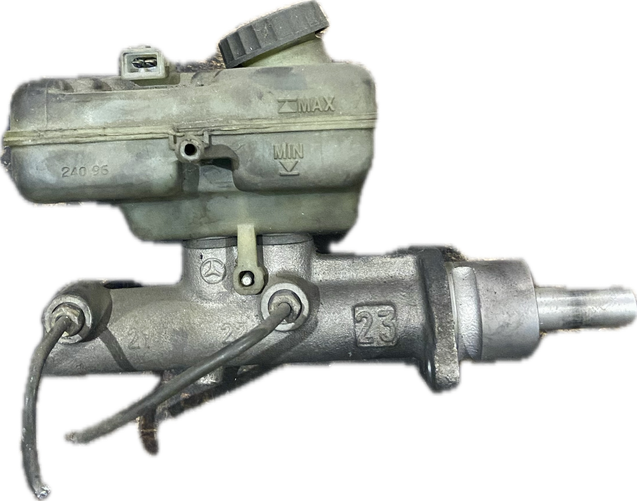 BOMBA DE FRENO MERCEDES-BENZ MERCEDES BENZ - A0004316501 A0024314002