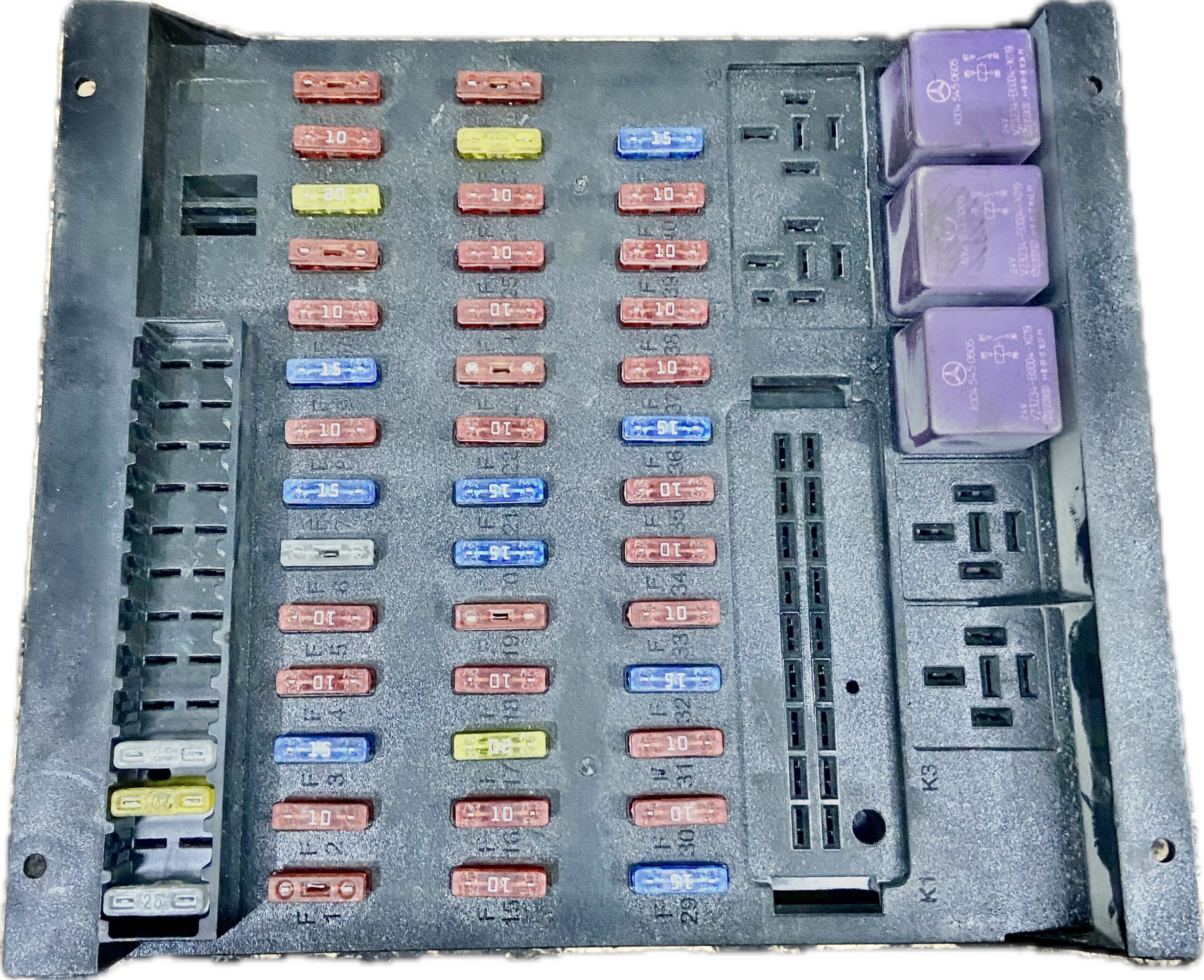 CAJA DE FUSIBLES MERCEDES-BENZ MERCEDES-BENZ AXOR 2 1843 LS LLS 2004- 428CV 11967CC 1008843 - A0015433615