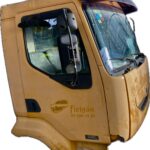 carroceria_5600464393_renault_trucks_renault_trucks_midlum_220_18_d_2001_215cv_6177cc_1007824
