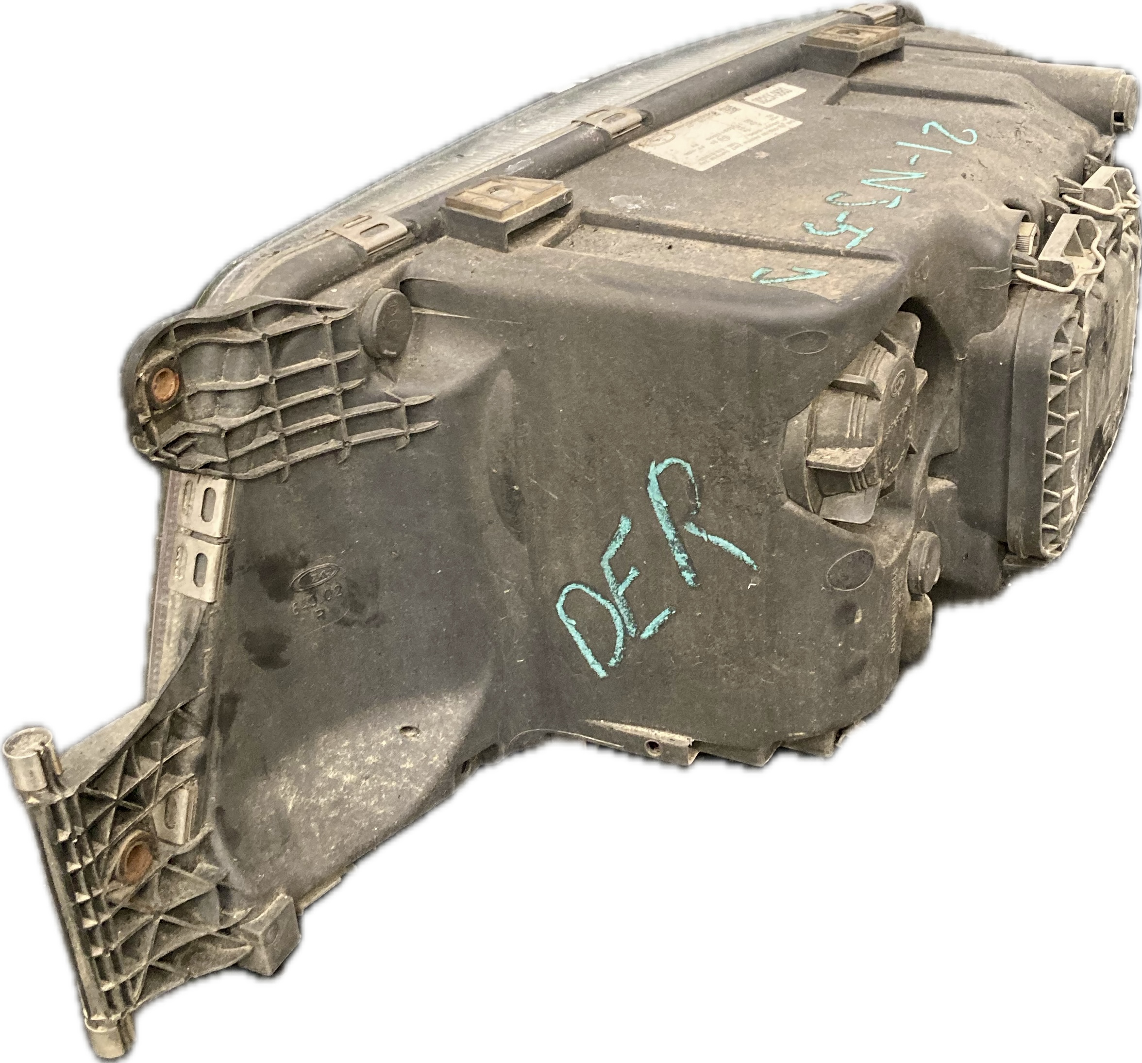 faro_derecho_81251016496_man_tgx