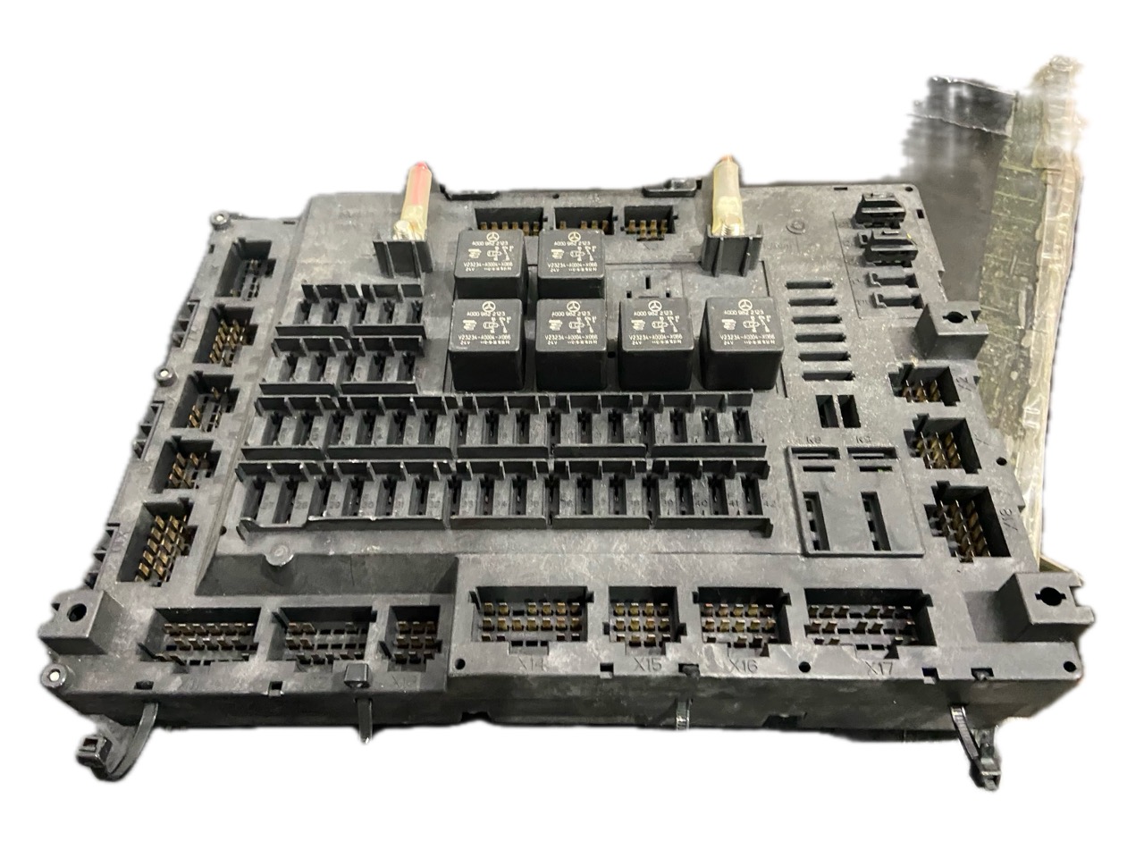 CAJA DE FUSIBLES MERCEDES-BENZ MERCEDES-BENZ ATEGO 3 1218 1218 L 2013- 177CV 5132CC 1016330 - 0014461958