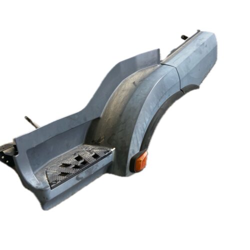 ESTRIBO IZQUIERDO MERCEDES-BENZ ACTROS MP4 1843 L 2011 - 9606667703