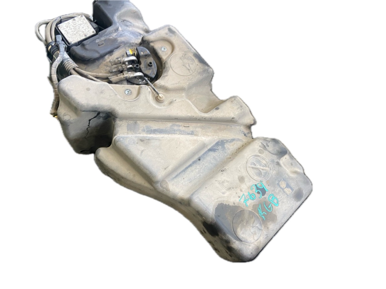 DEPOSITO ADBLUE DAF XF 105 - 2022767 2465356 2208766