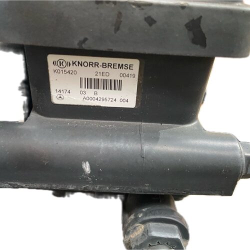 VALVULA DE AIRE ADICIONAL MERCEDES-BENZ ACTROS MP4 1843 L 2011 - 0004295724