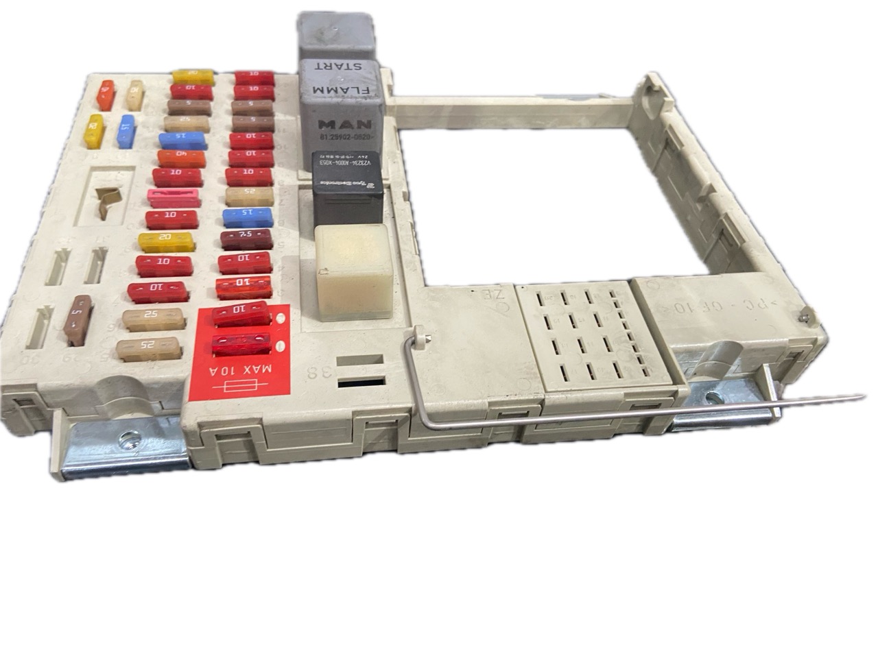 CAJA DE FUSIBLES MAN MAN TGL 12.250 - 81254446074