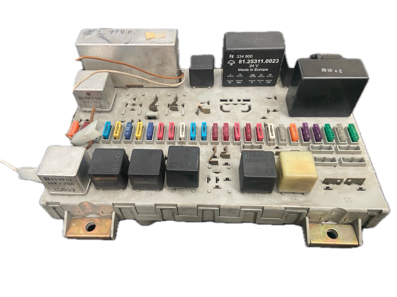 CAJA DE FUSIBLES MAN MAN M 2000 L 14.264 LA-LF 2003- 260CV 6871CC 1011850 - 81254446060