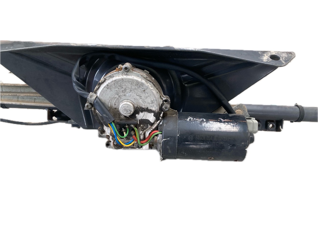 MOTOR LIMPIA DELANTERO SCANIA P G R T – SERIES P 310 R 310 - 2348384