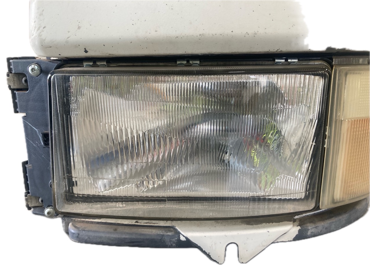 FARO IZQUIERDO SCANIA SCANIA P G R T – SERIES R 420 2004- 420CV 11716CC 1009788 - 1732509