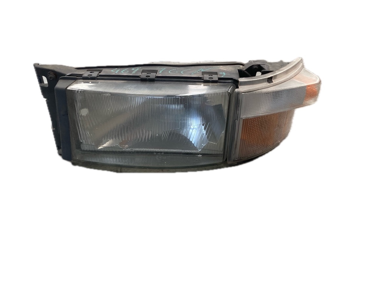 FARO IZQUIERDO SCANIA P G R T – SERIES G 420 P 420 R 420 - 1732509