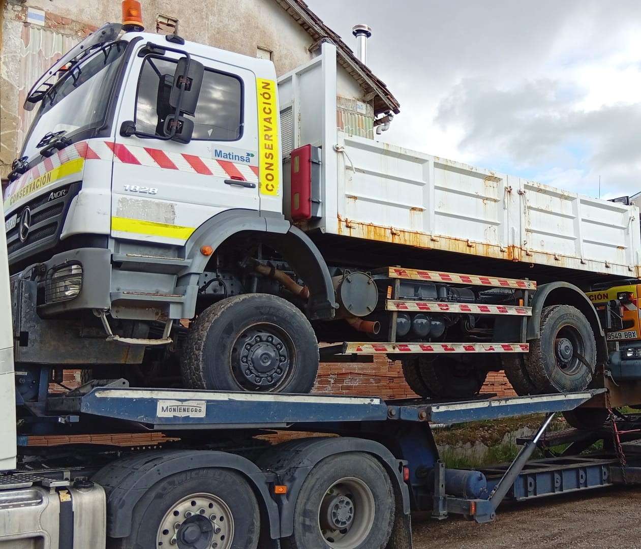 MERCEDES-BENZ MERCEDES-BENZ AXOR 2 1828 AK, 1829 AK 2004- 279CV 6374CC 1009109